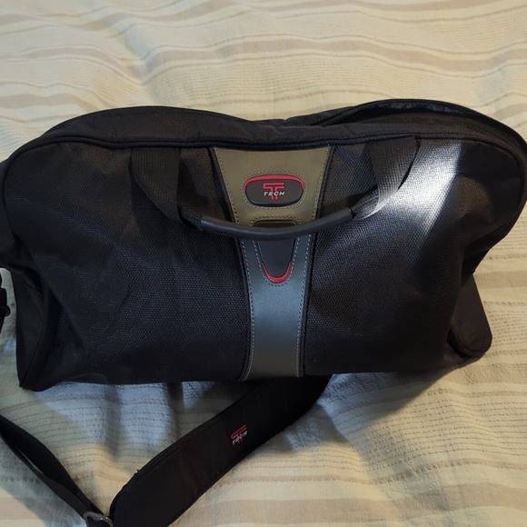 Tumi Bag. - Picture 2 of 7
